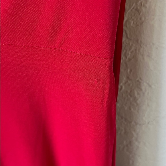 NWT Mac Duggal Red v neck gathered back gown 12336 - Picture 7 of 13